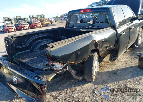 2020 Ram 1500 Classic Tradesman 4X2 6'4 Box z USA, uszkodzony, nr VIN 1C6RR6FG7LS151597